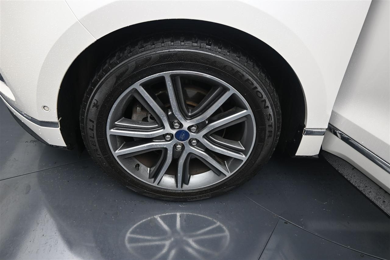 Ford Edge Titanium AWD 2019