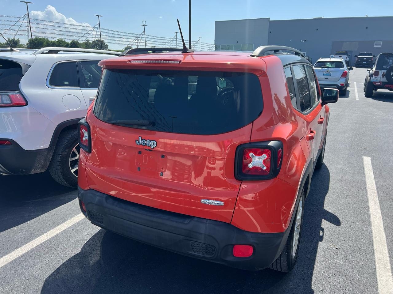 Jeep Renegade Latitude FWD 2016