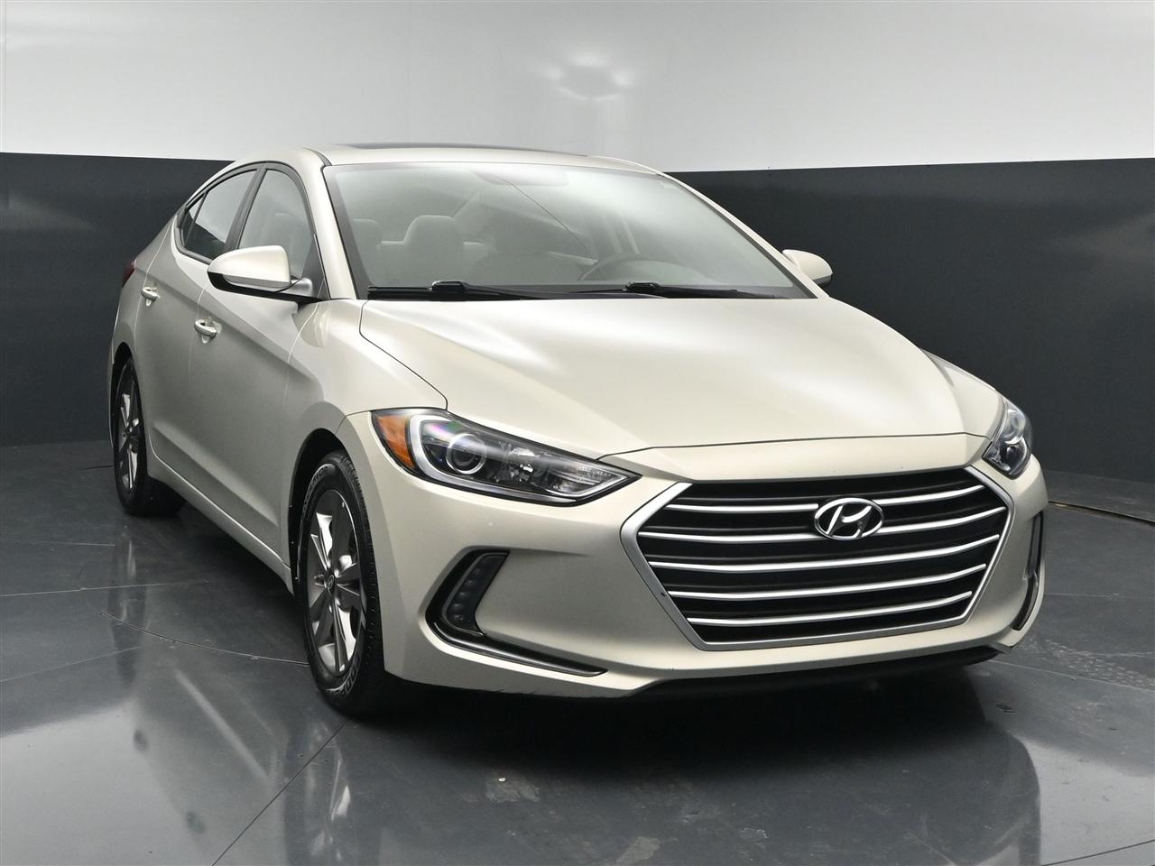 Hyundai Elantra Value Edition 6A 2017