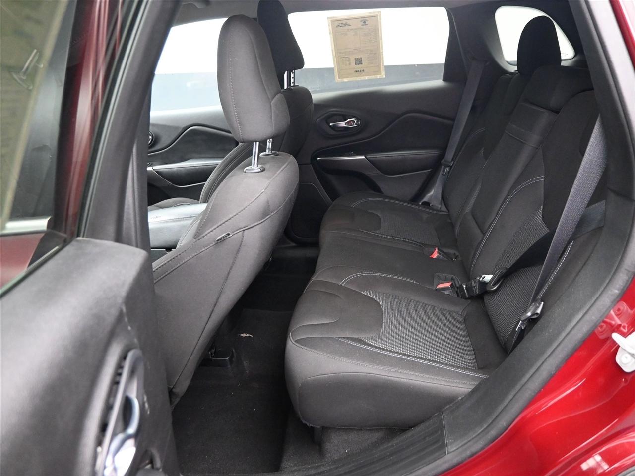 Jeep Cherokee Latitude FWD 2019
