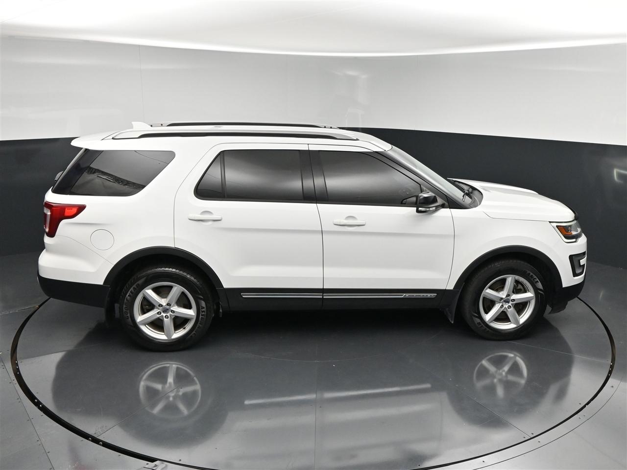 Ford Explorer XLT 4WD 2017