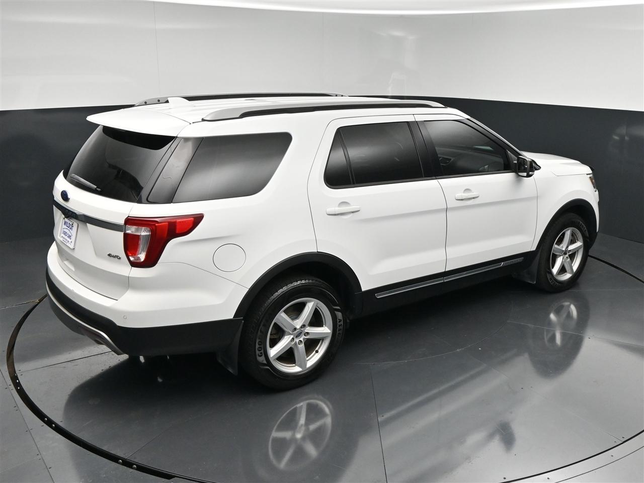 Ford Explorer XLT 4WD 2017