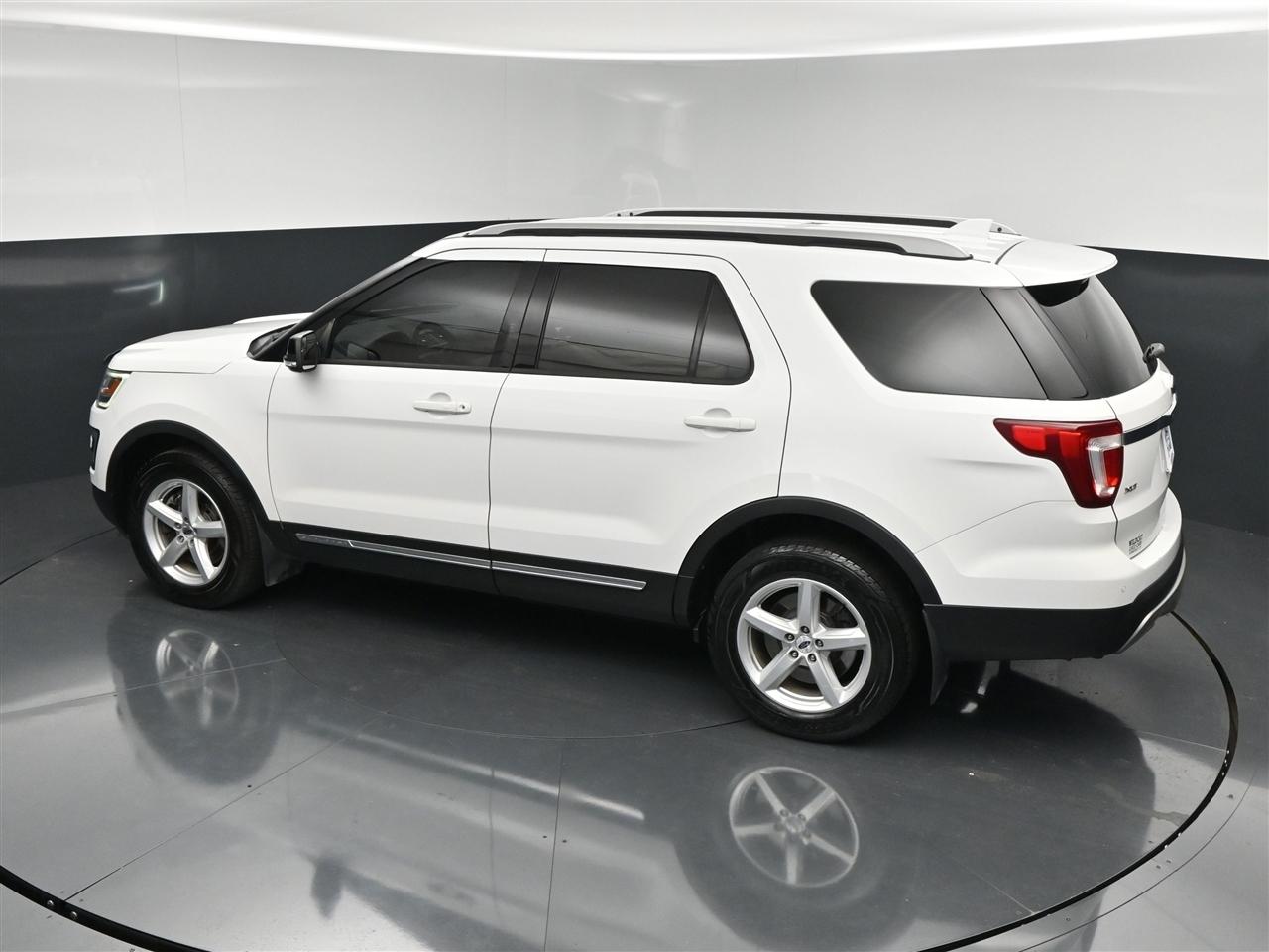 Ford Explorer XLT 4WD 2017