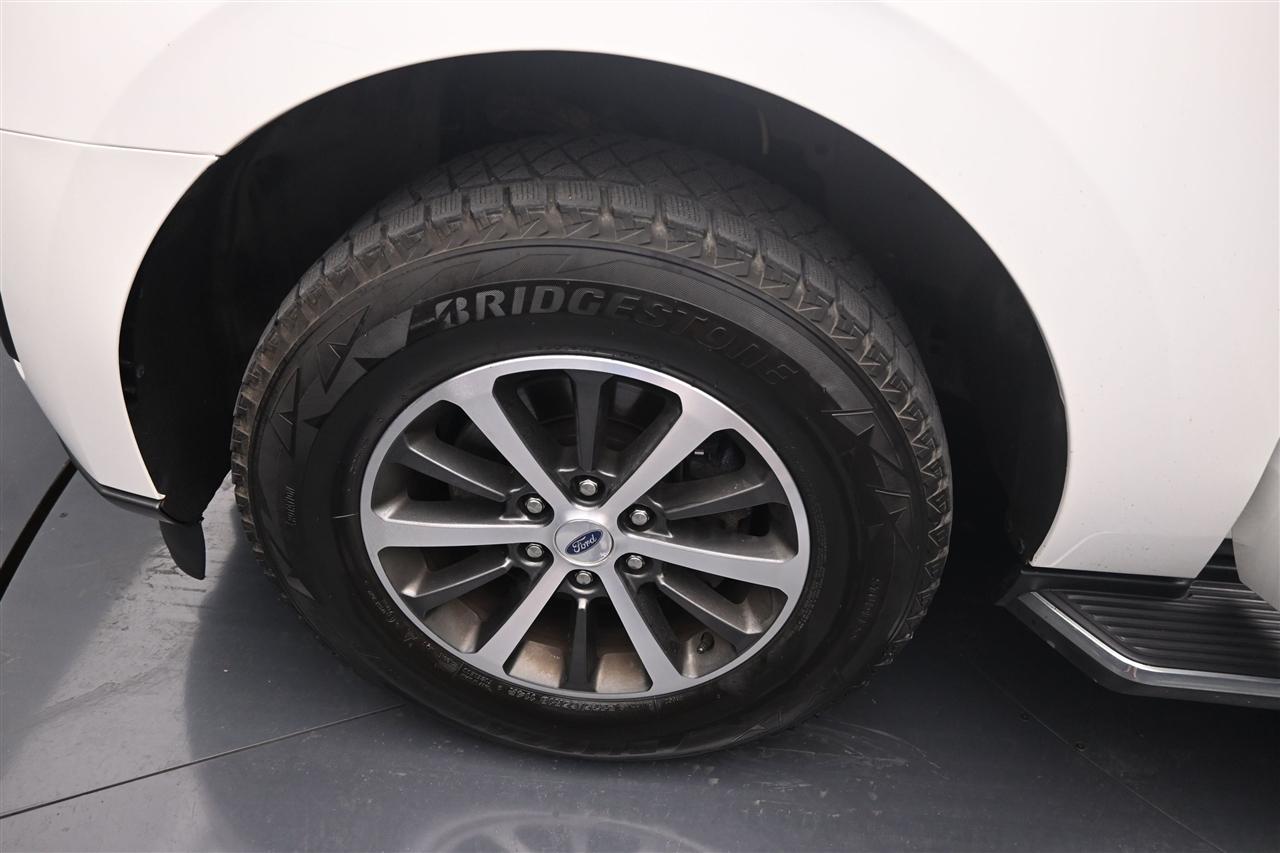 Ford Expedition MAX XLT 4WD 2020