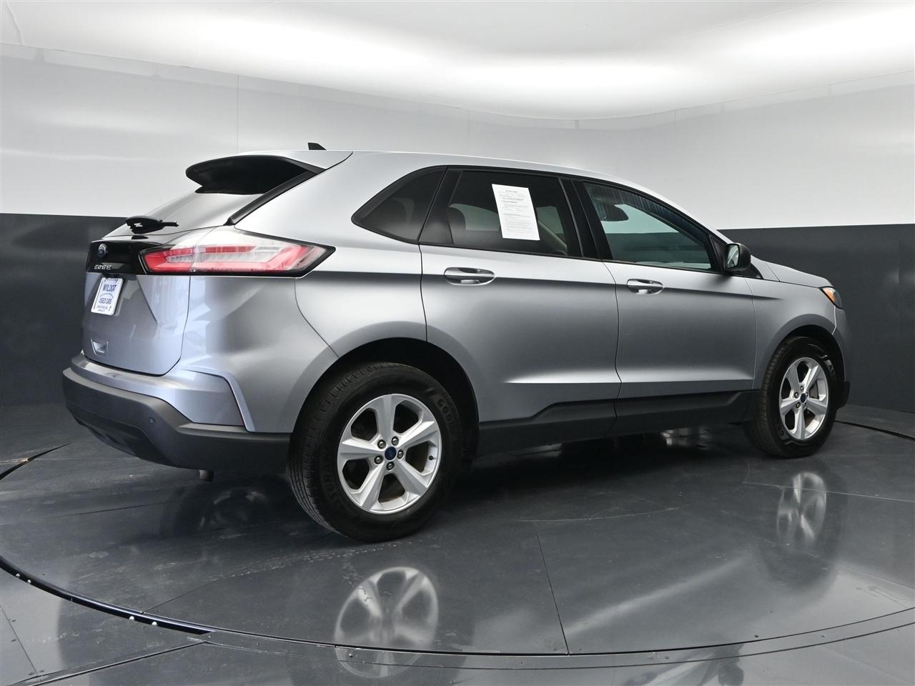 Ford Edge SE FWD 2021