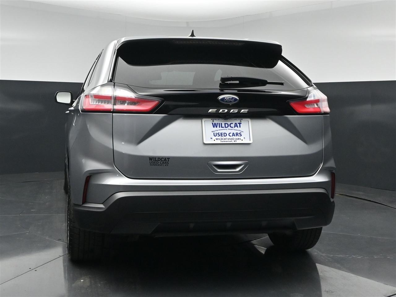 Ford Edge SE FWD 2021