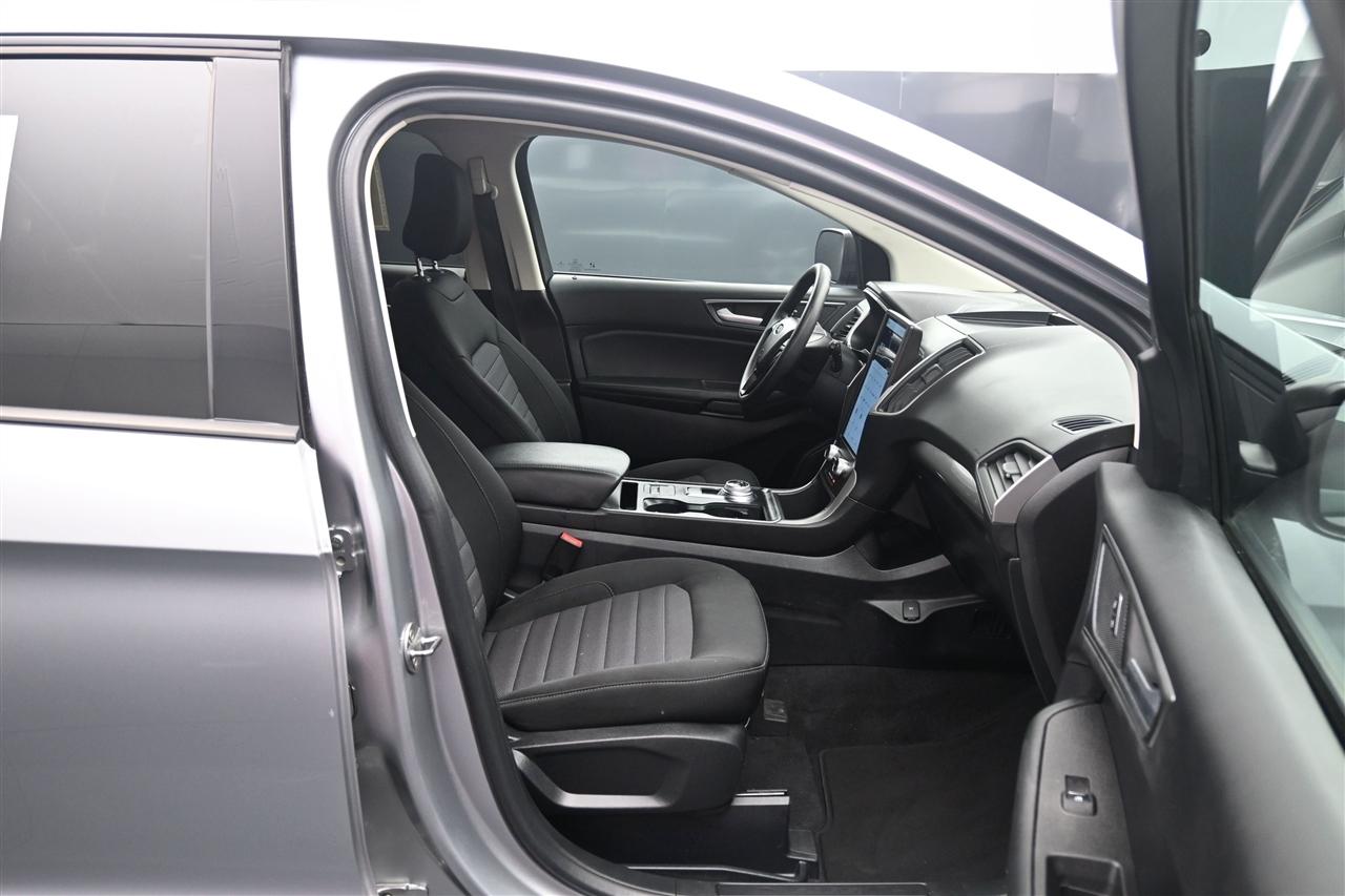 Ford Edge SE FWD 2021