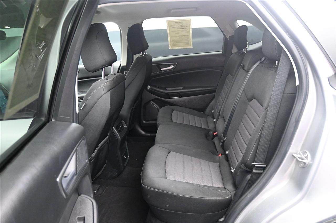 Ford Edge SE FWD 2021
