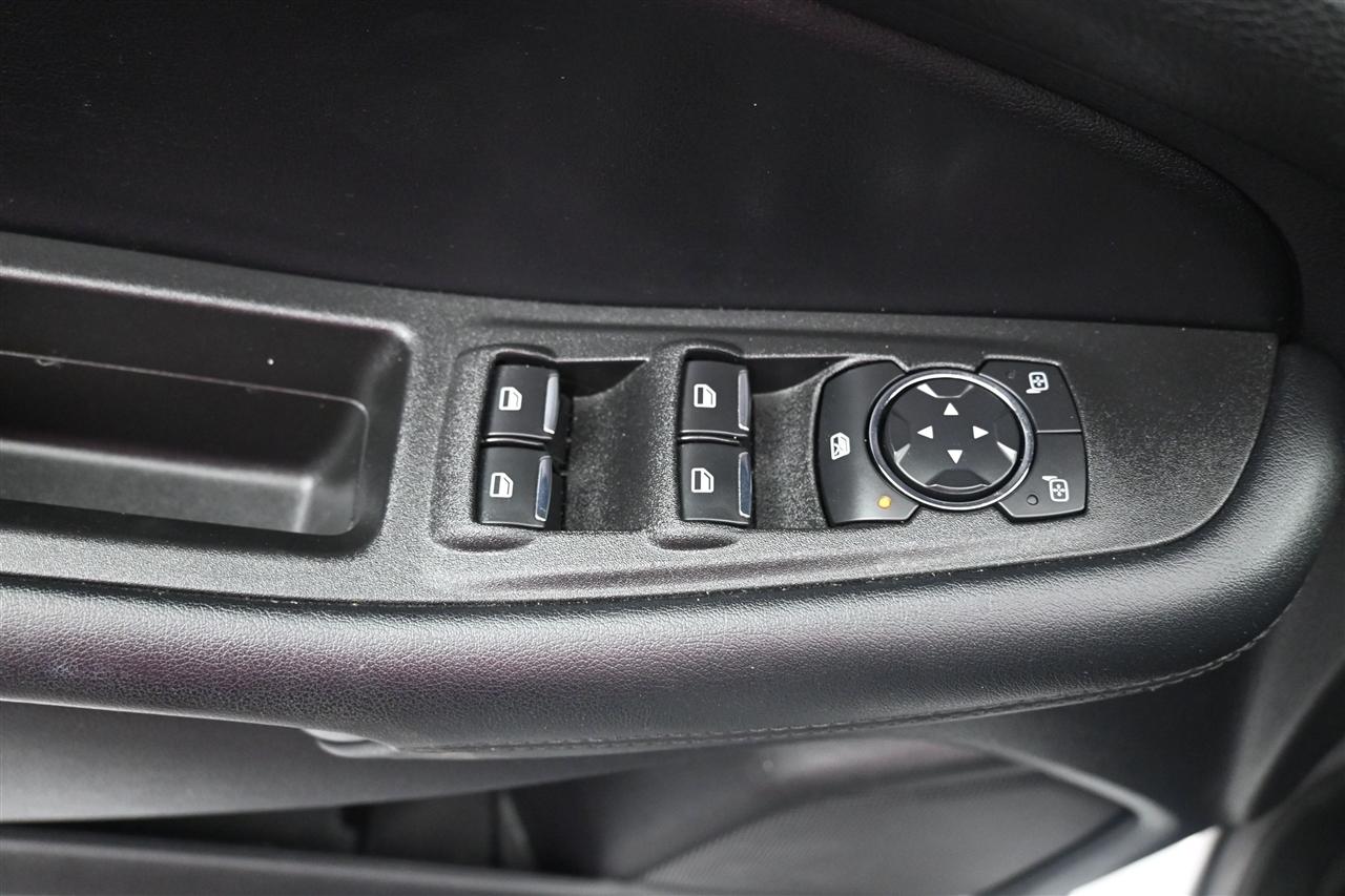 Ford Edge SE FWD 2021
