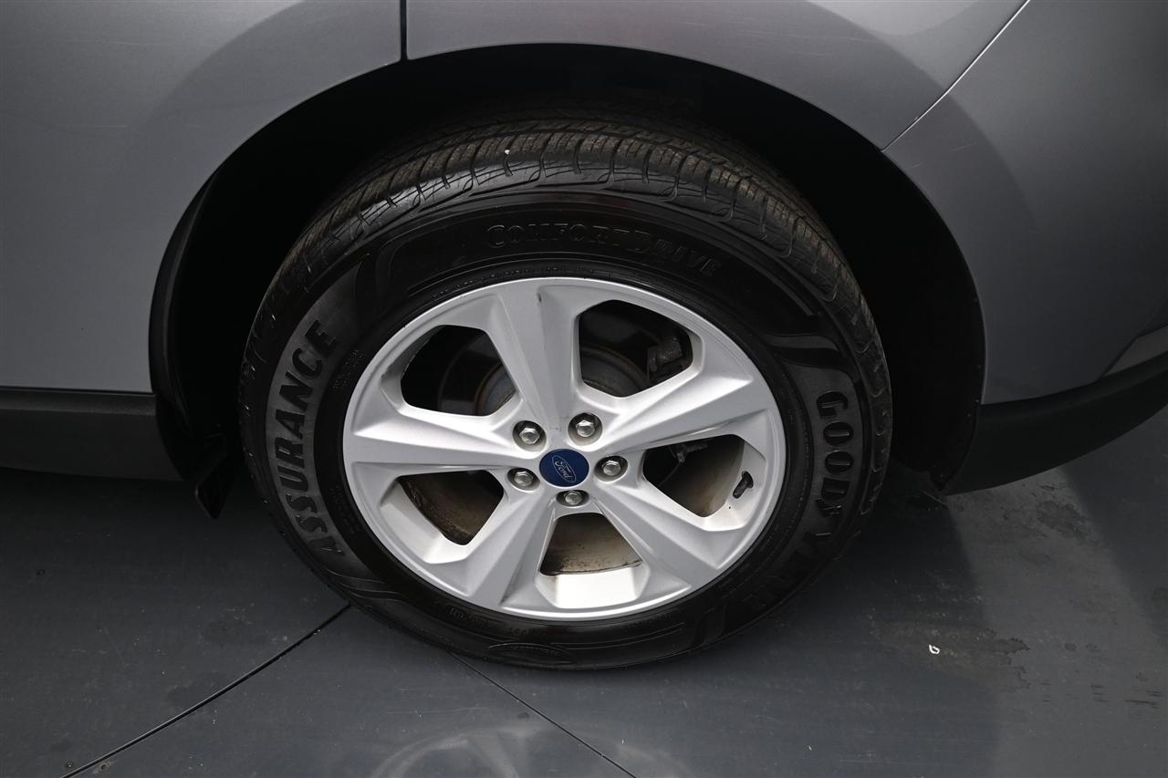 Ford Edge SE FWD 2021
