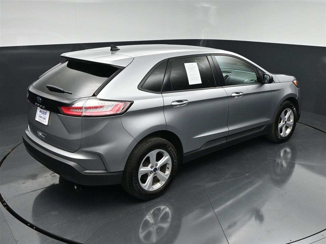 Ford Edge SE FWD 2021