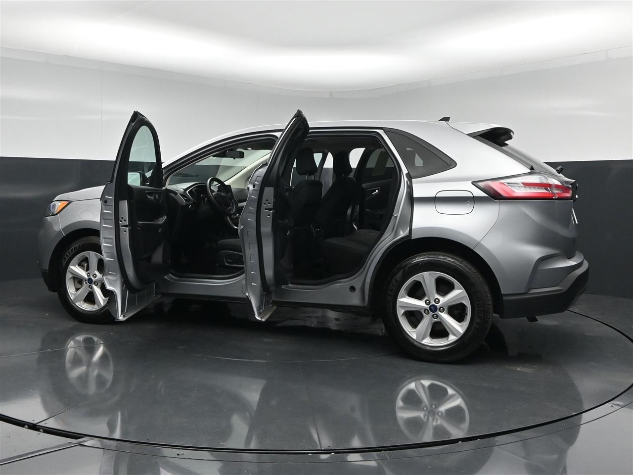 Ford Edge SE FWD 2021