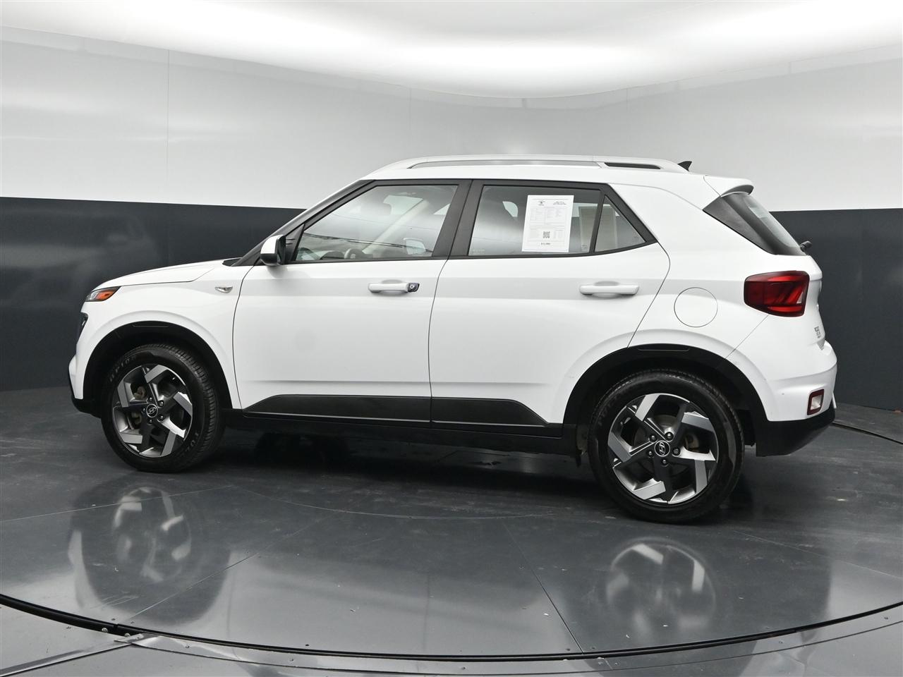 Hyundai Venue SEL 2021