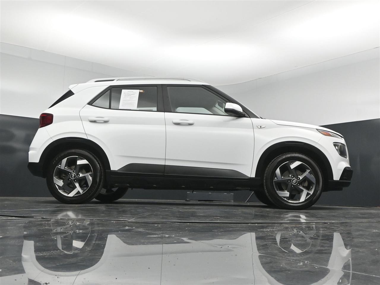 Hyundai Venue SEL 2021