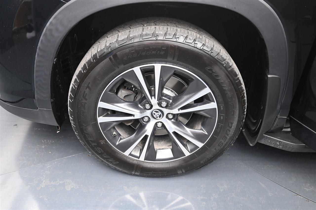 Toyota Highlander LE Plus AWD V6 2018