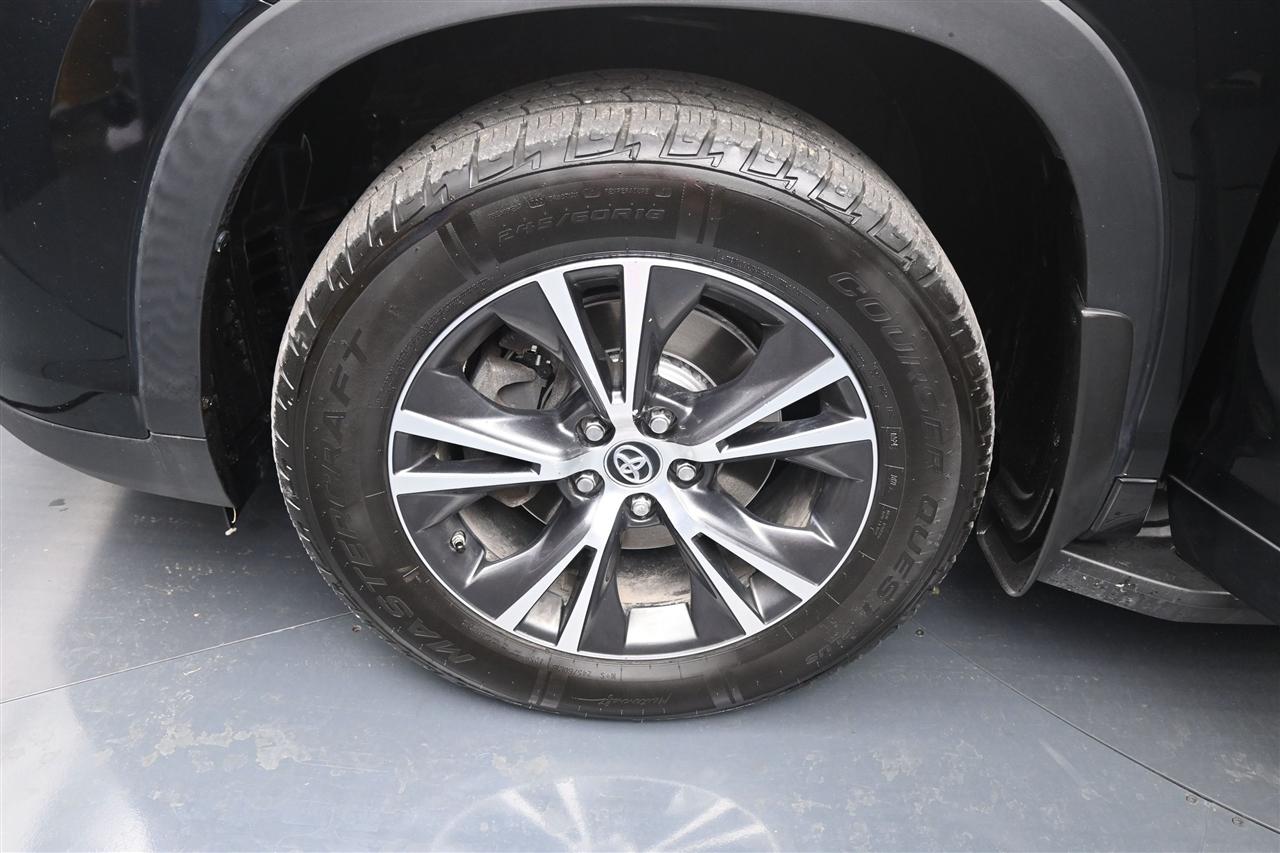 Toyota Highlander LE Plus AWD V6 2018