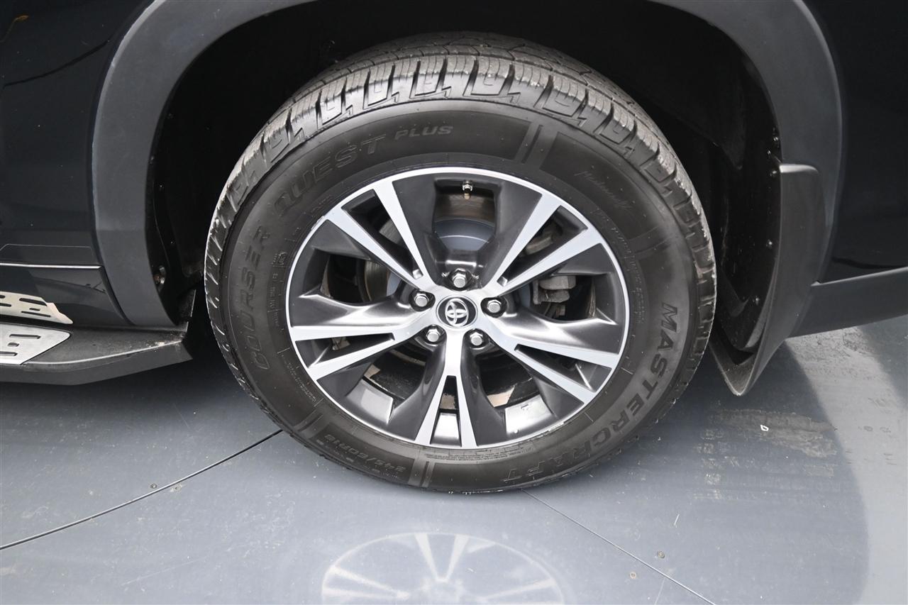 Toyota Highlander LE Plus AWD V6 2018