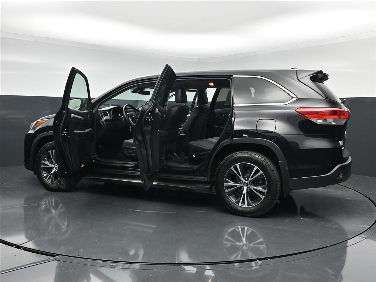 Toyota Highlander LE Plus AWD V6 2018