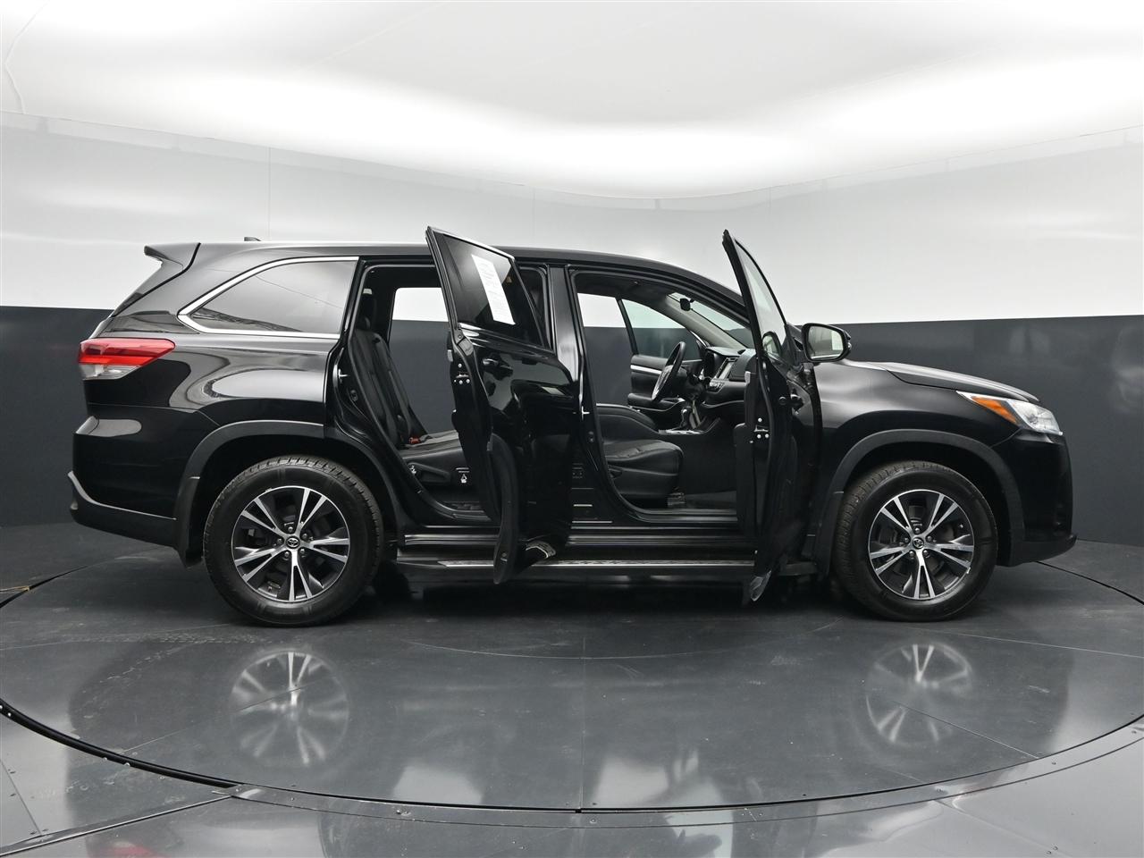 Toyota Highlander LE Plus AWD V6 2018