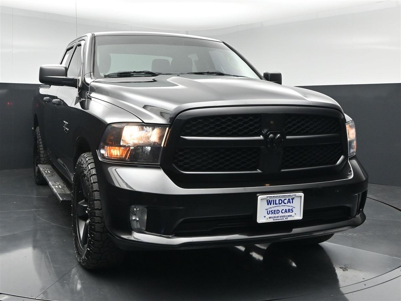 RAM 1500 Tradesman Quad Cab 4WD 2018
