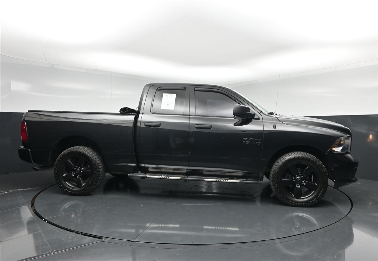 RAM 1500 Tradesman Quad Cab 4WD 2018