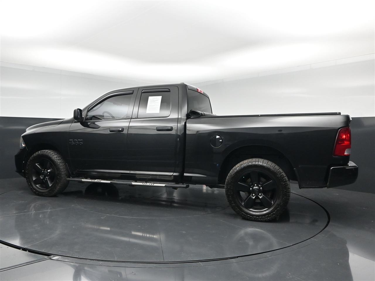 RAM 1500 Tradesman Quad Cab 4WD 2018