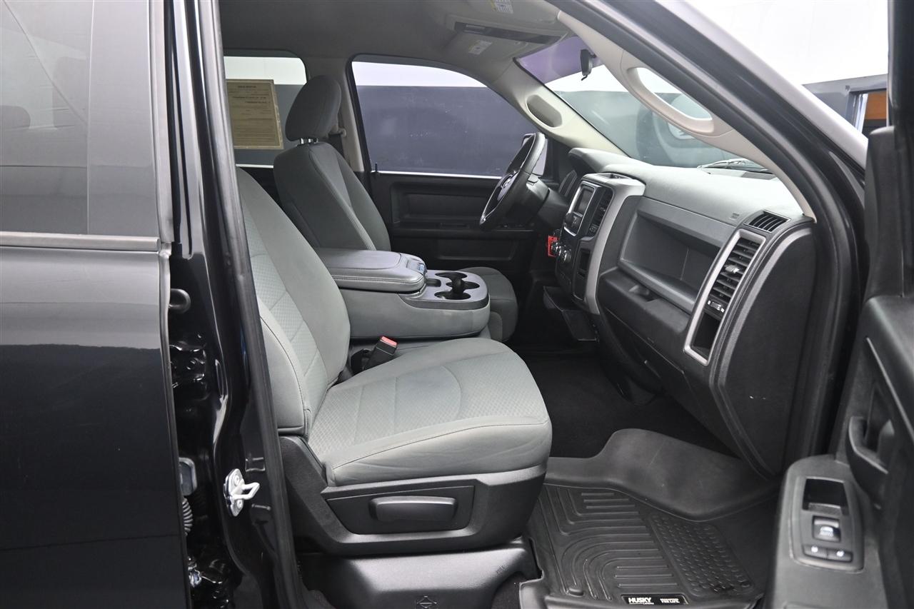 RAM 1500 Tradesman Quad Cab 4WD 2018