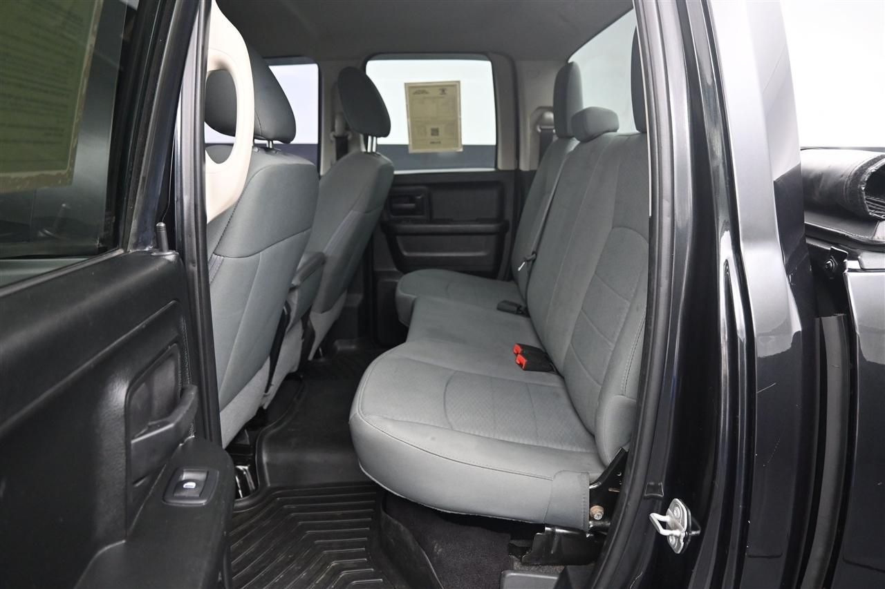 RAM 1500 Tradesman Quad Cab 4WD 2018