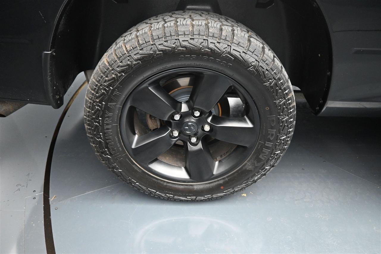 RAM 1500 Tradesman Quad Cab 4WD 2018