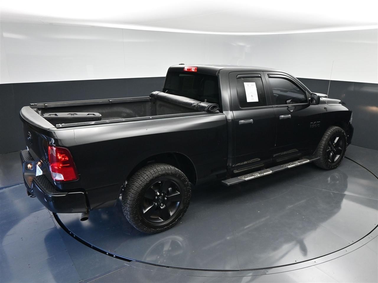 RAM 1500 Tradesman Quad Cab 4WD 2018