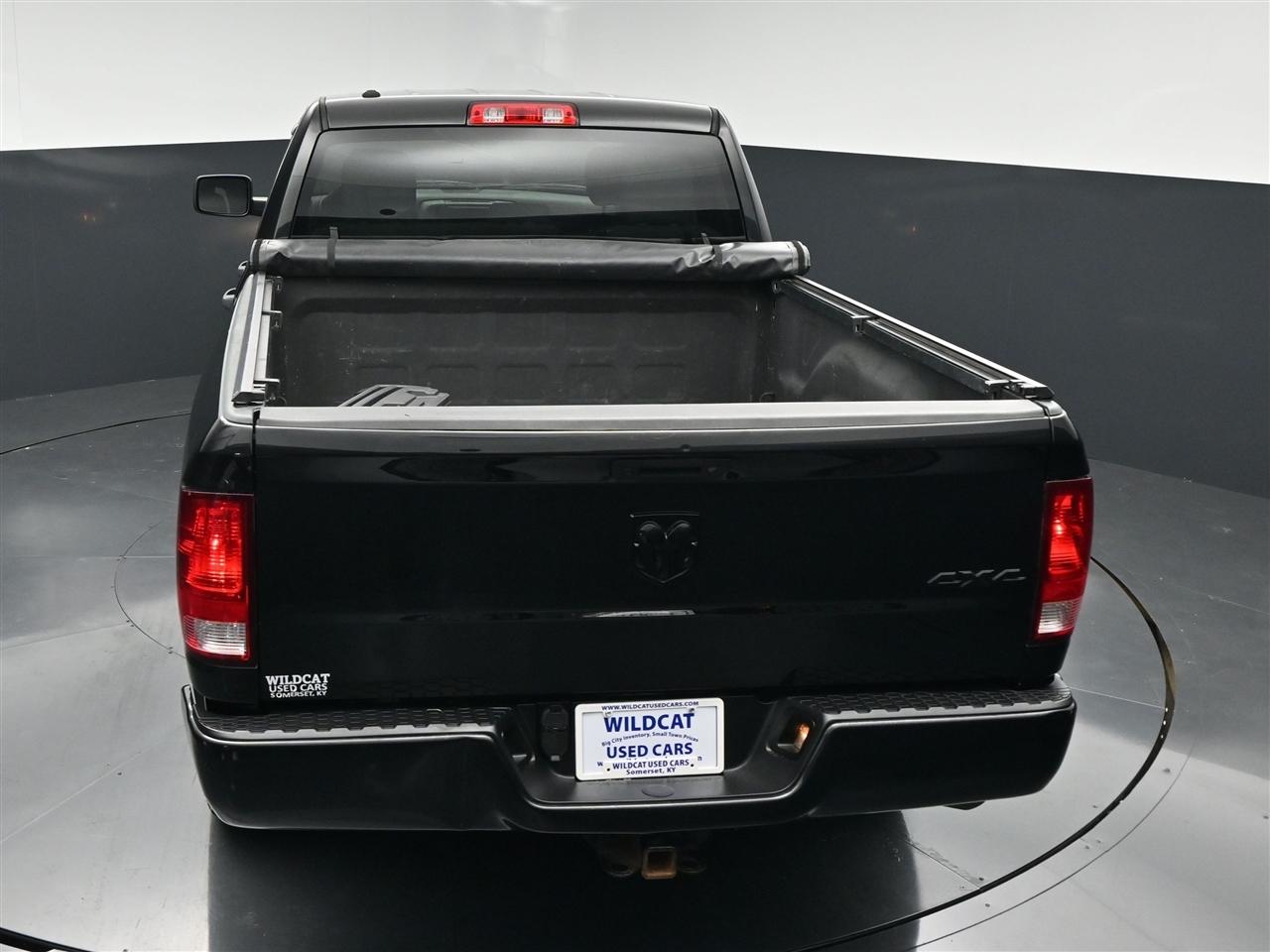 RAM 1500 Tradesman Quad Cab 4WD 2018