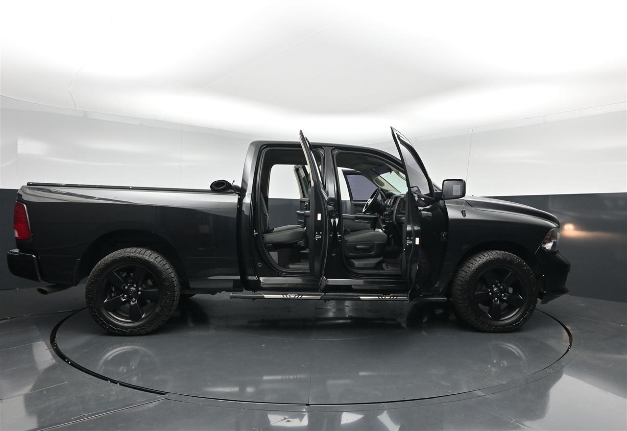RAM 1500 Tradesman Quad Cab 4WD 2018