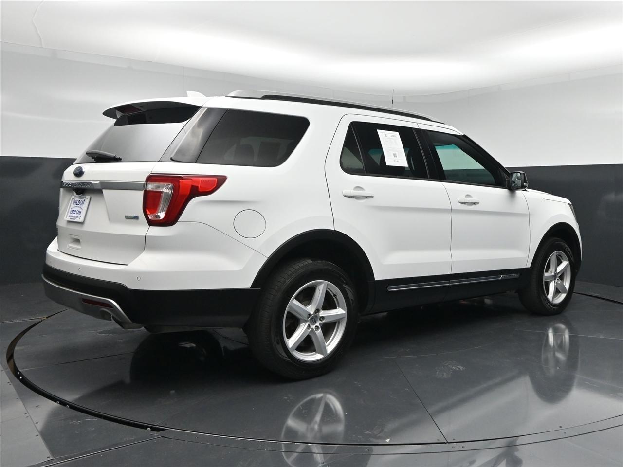 Ford Explorer XLT 4WD 2016