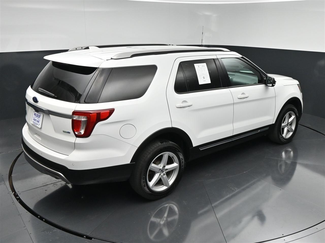 Ford Explorer XLT 4WD 2016