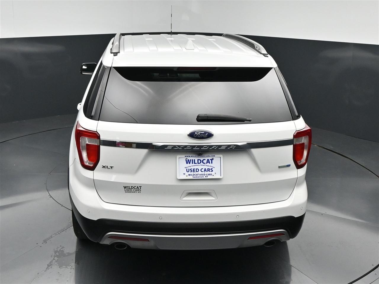 Ford Explorer XLT 4WD 2016