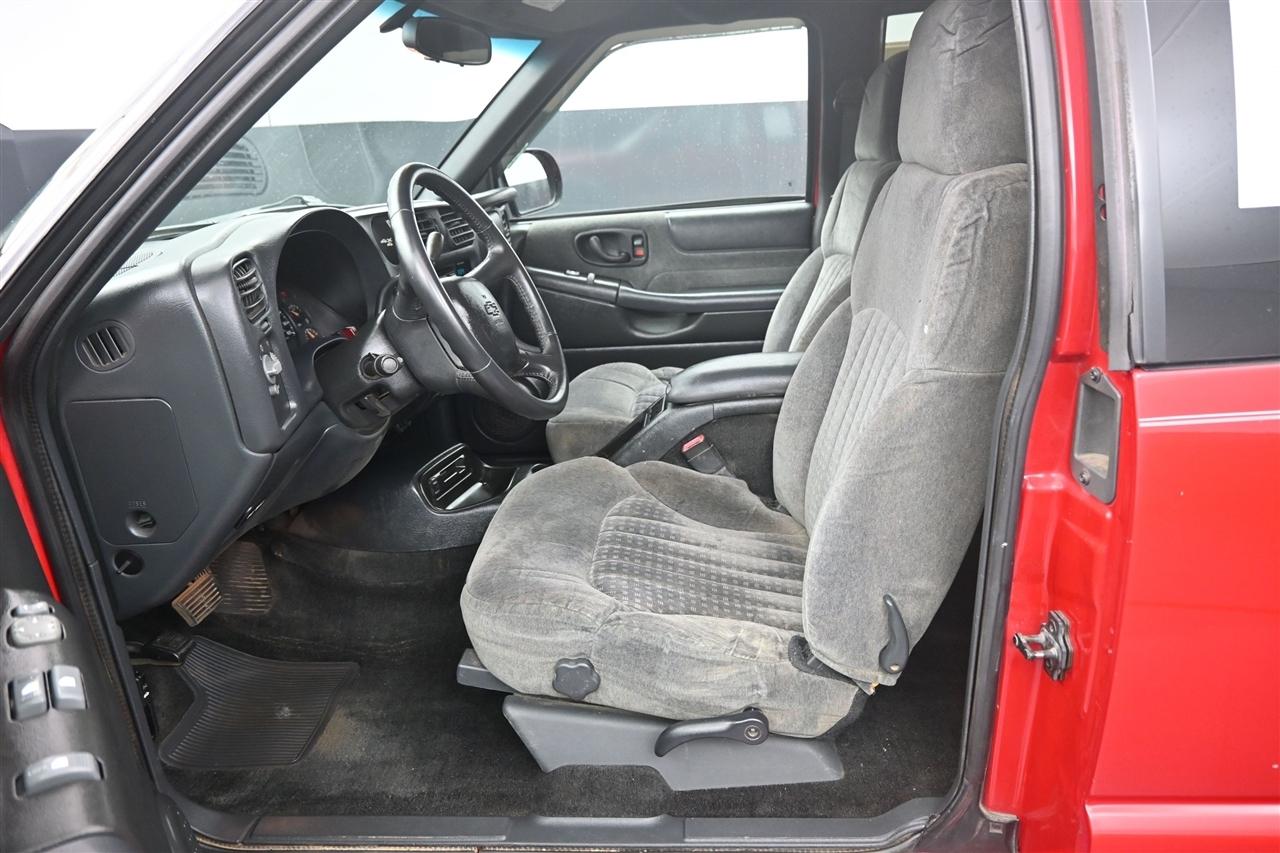 Chevrolet S10 Pickup LS Ext. Cab 4WD 2002