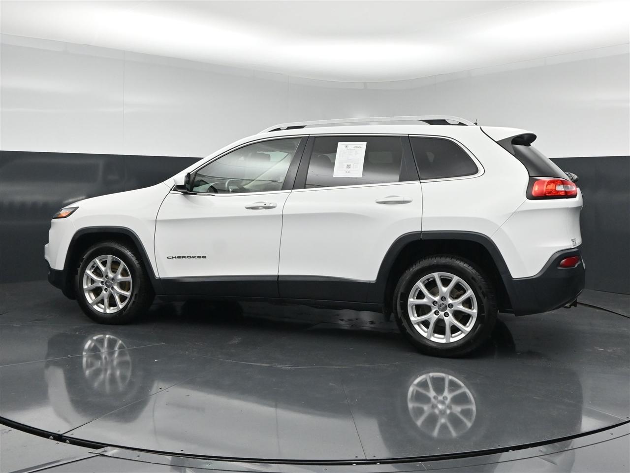 Jeep Cherokee Latitude FWD 2016