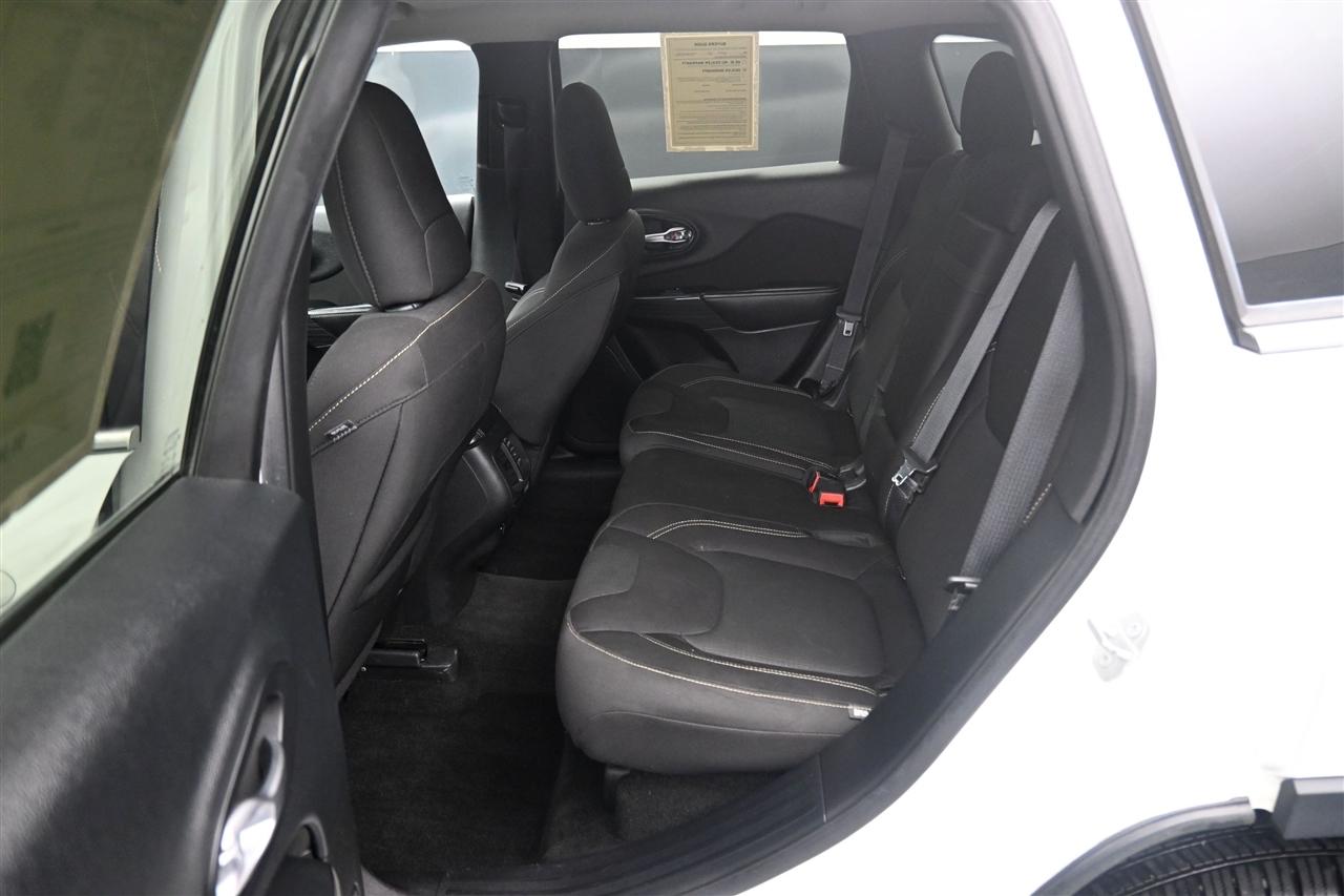 Jeep Cherokee Latitude FWD 2016