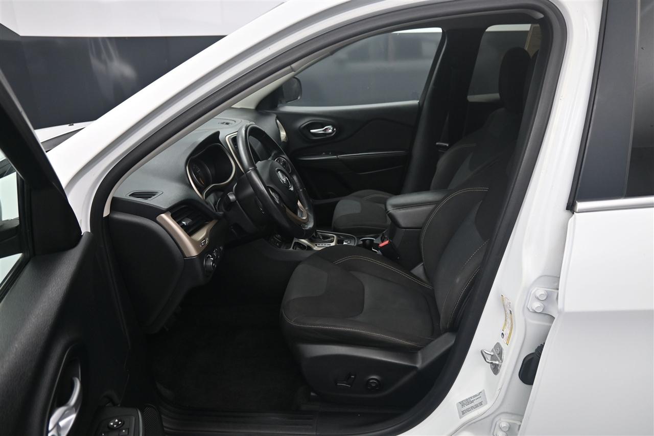 Jeep Cherokee Latitude FWD 2016