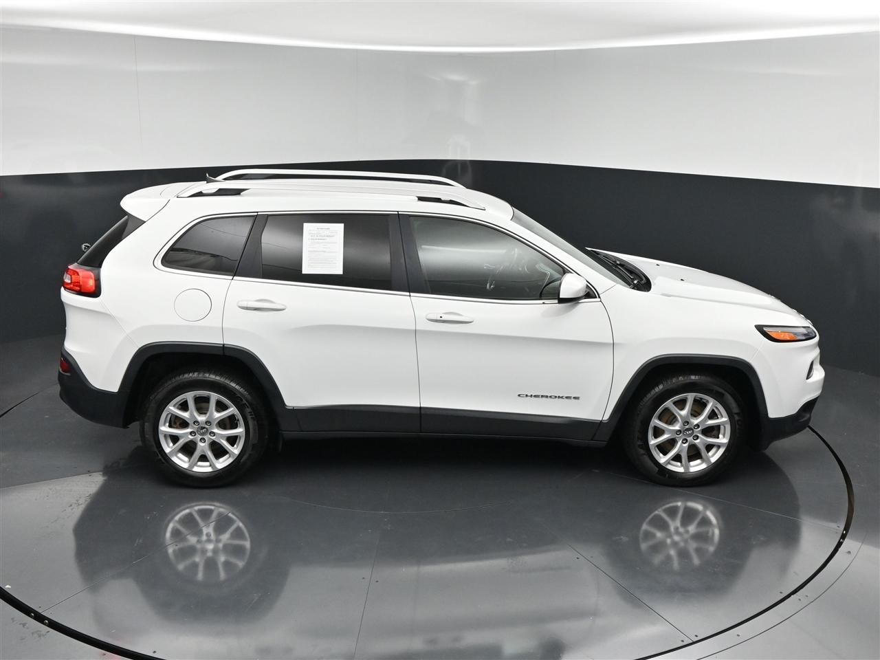 Jeep Cherokee Latitude FWD 2016
