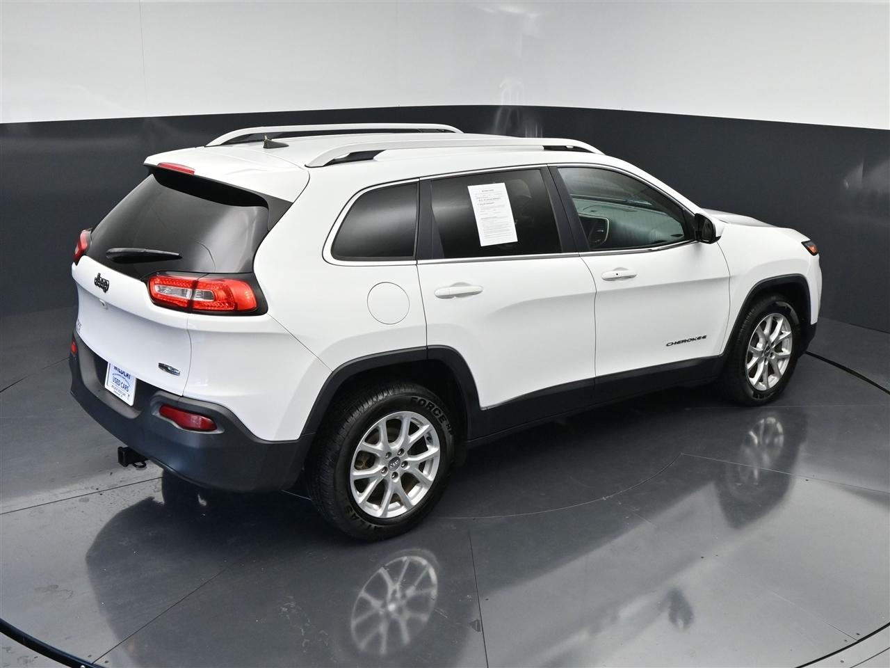 Jeep Cherokee Latitude FWD 2016