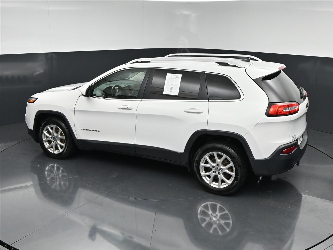 Jeep Cherokee Latitude FWD 2016