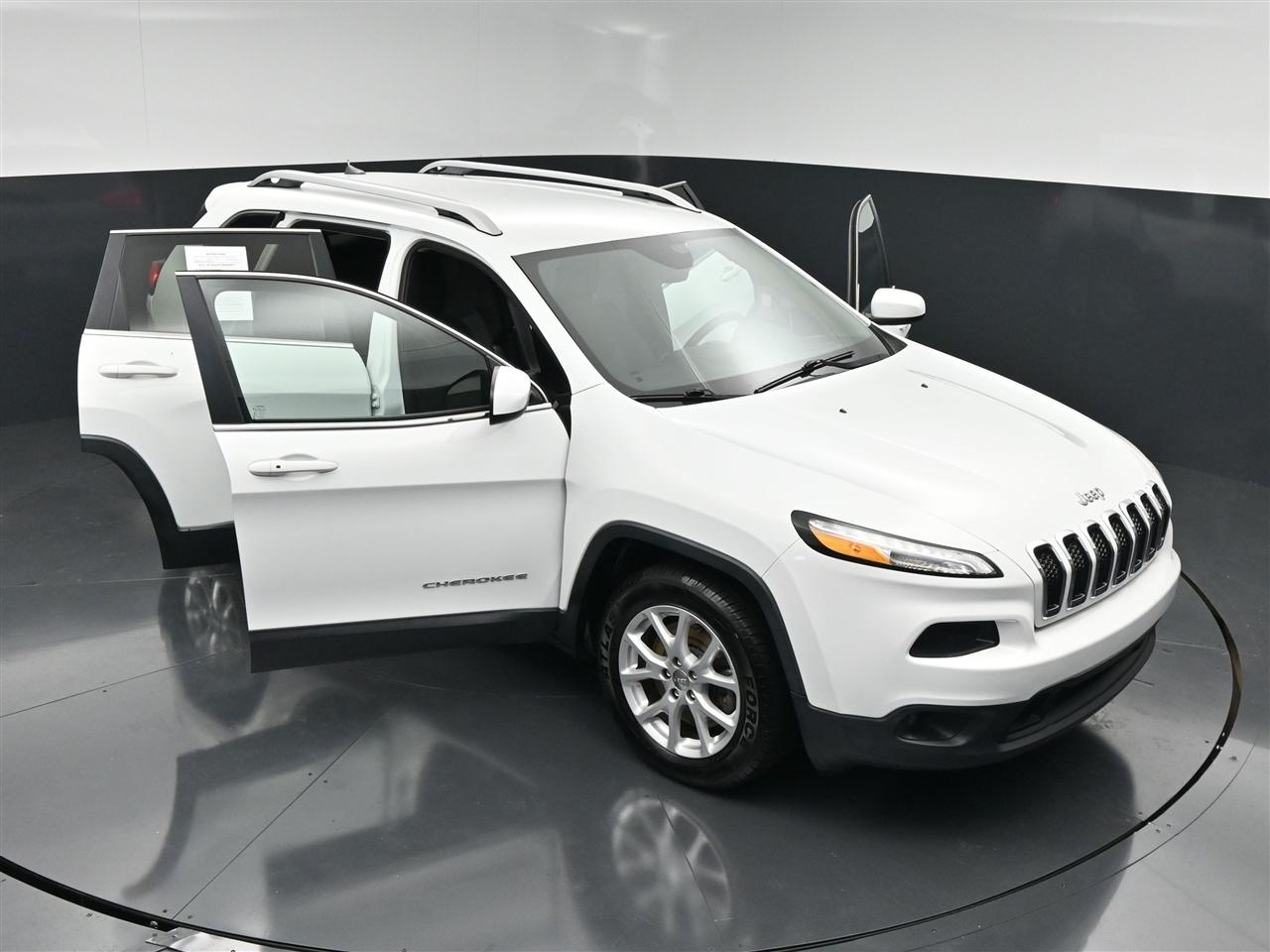 Jeep Cherokee Latitude FWD 2016