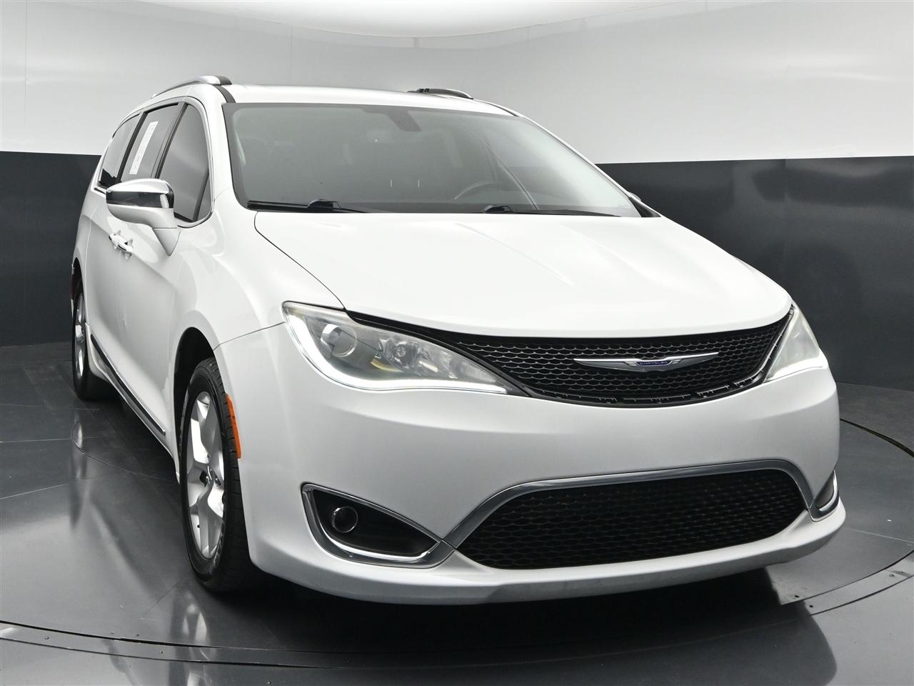 Chrysler Pacifica Limited 2020
