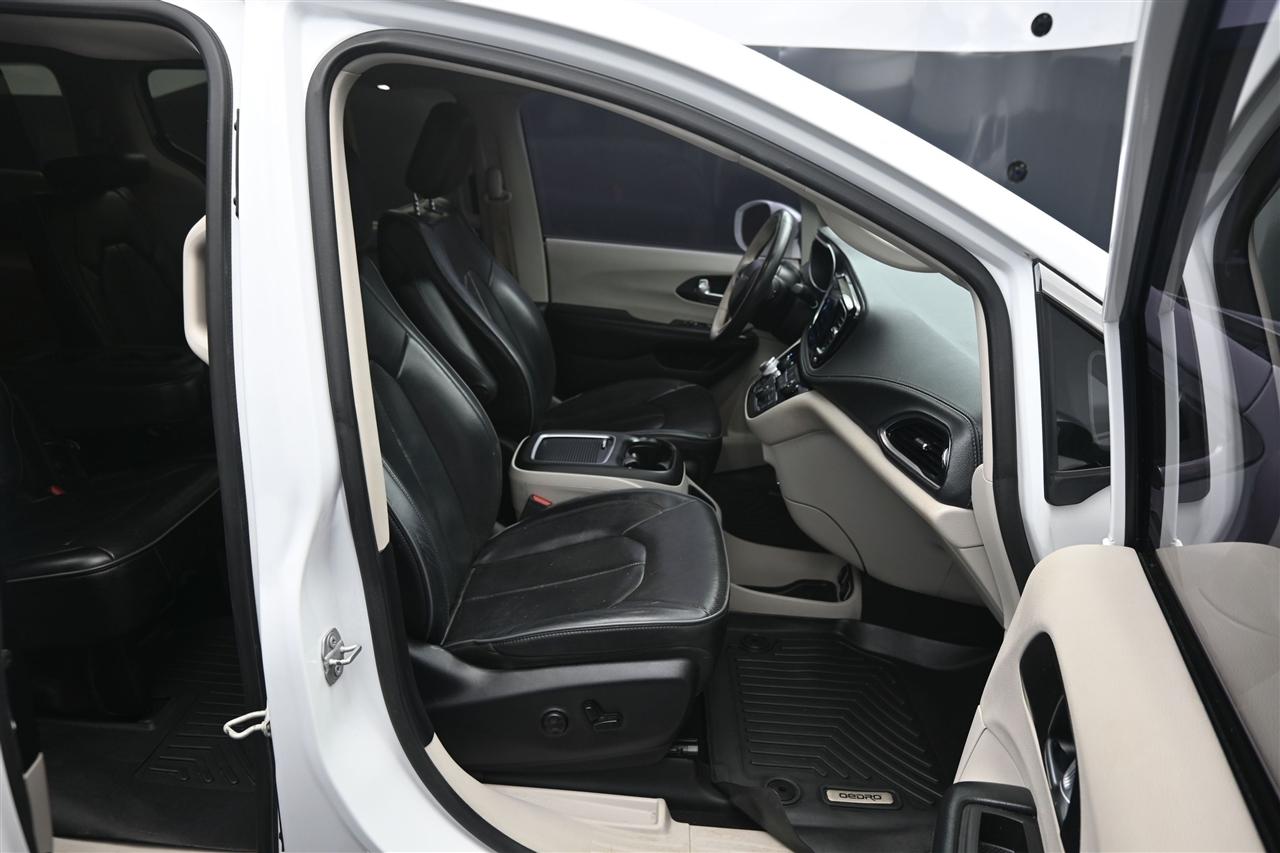 Chrysler Pacifica Limited 2020