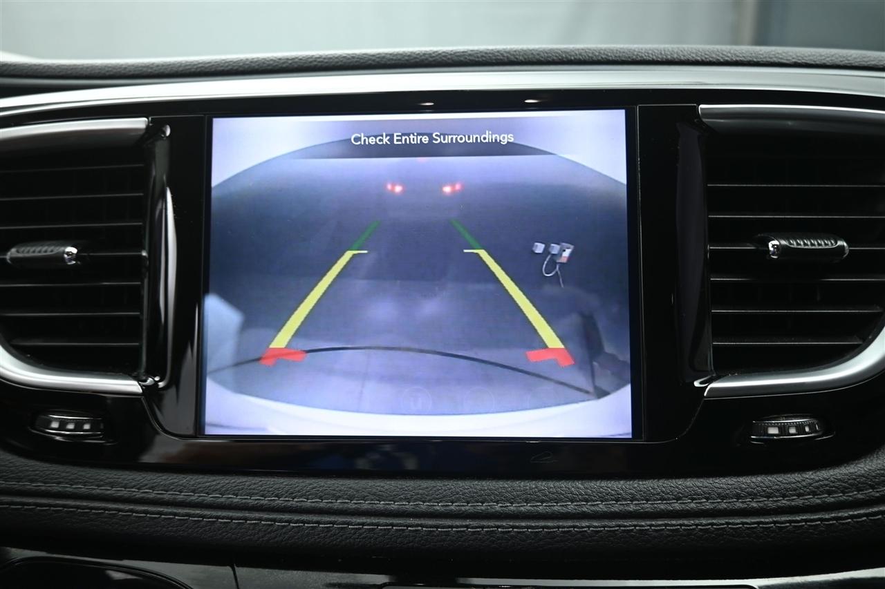 Chrysler Pacifica Limited 2020