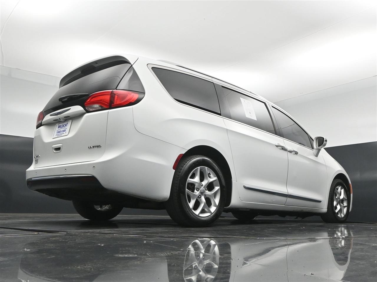 Chrysler Pacifica Limited 2020