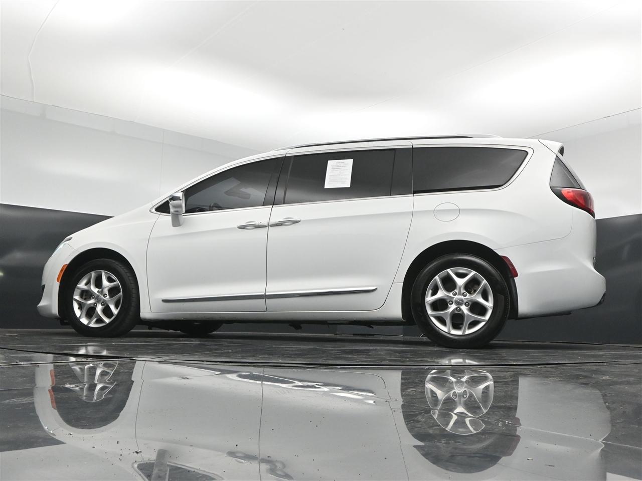 Chrysler Pacifica Limited 2020