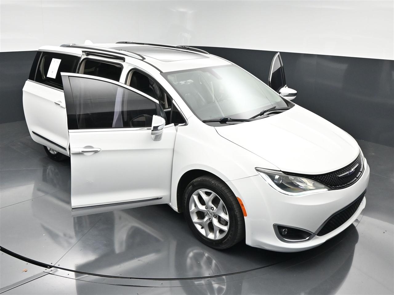 Chrysler Pacifica Limited 2020