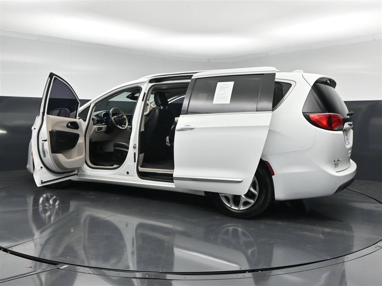 Chrysler Pacifica Limited 2020